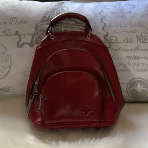 Patricia Nash Heritage Alencon Backpack Like New!